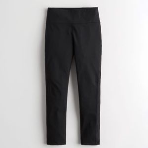NWT Gilly Hicks by Hollister crop leggings